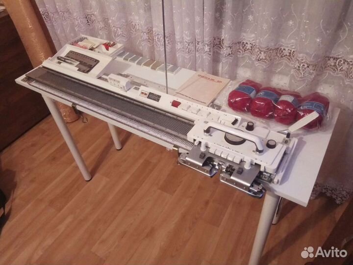 Вязальная машинка Иналса