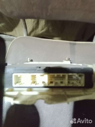 Блок управления двигателем (компьютер) Тойота хайс