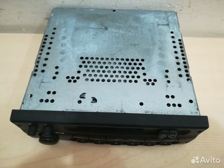 Автомогнитола Blaupunkt CAR 300