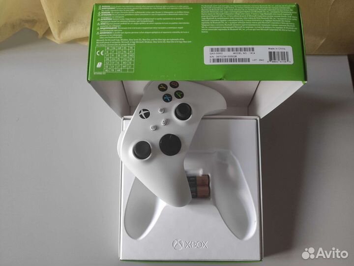 Геймпад беспроводной Microsoft Xbox Series белый