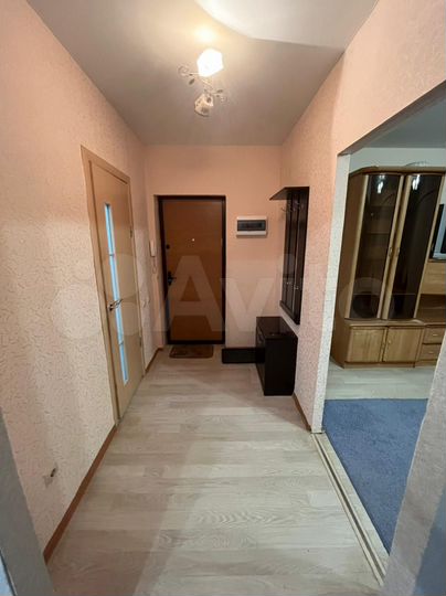 1-к. квартира, 38 м², 4/9 эт.