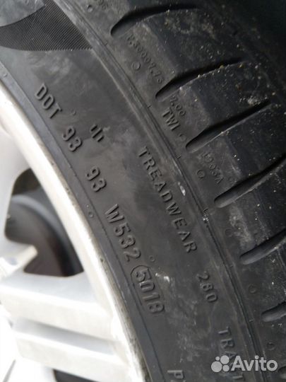 Pirelli P Zero 245/40 R19
