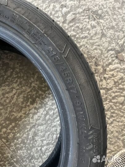 Sonix Prime UHP 08 215/45 R17 91W