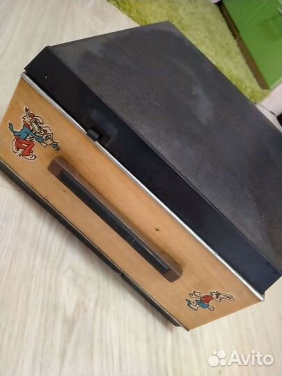 Катушечный магнитофон Комета 209