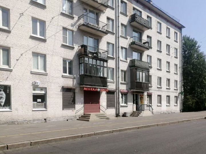 Торговая площадь 90 кв.м