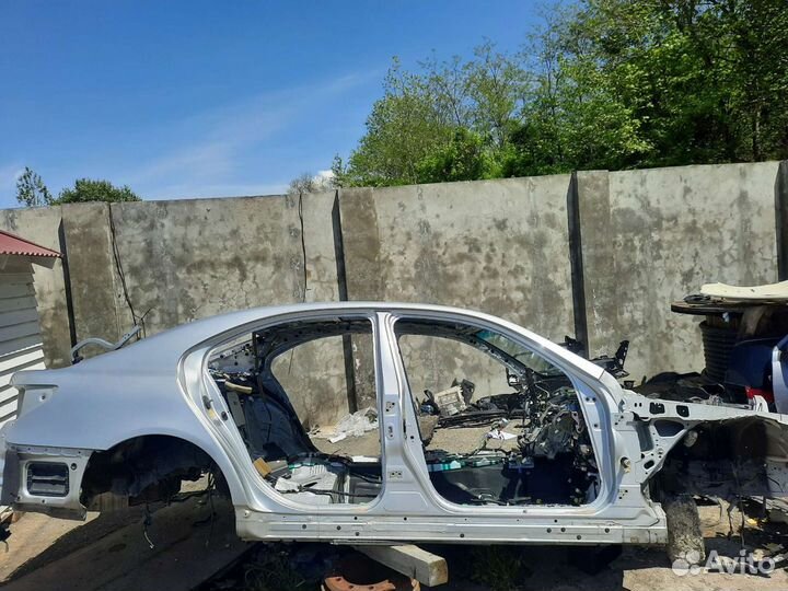 В разборе Lexus LS 460 2008 год