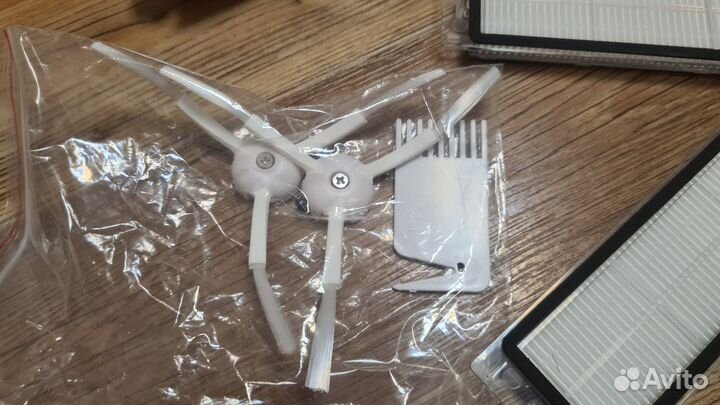 Щетки и фильтр для робота пылесоса Xiaomi Mi