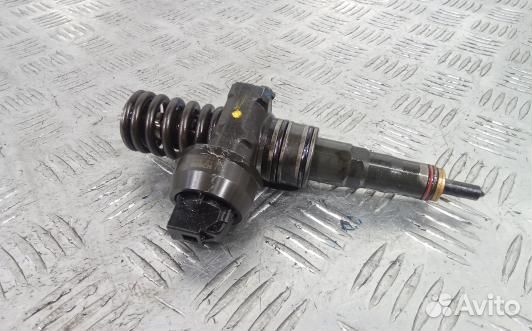 Форсунка дизельная skoda superb 2 (BEA12AL03)