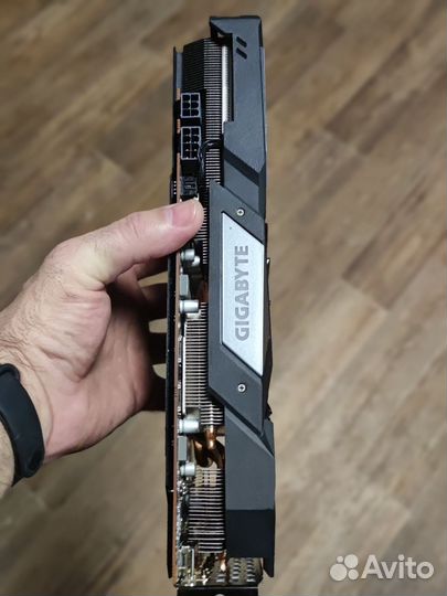 Видеокарта gigabyte rx5700xt (под восстановление)