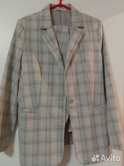 Брючный костюм