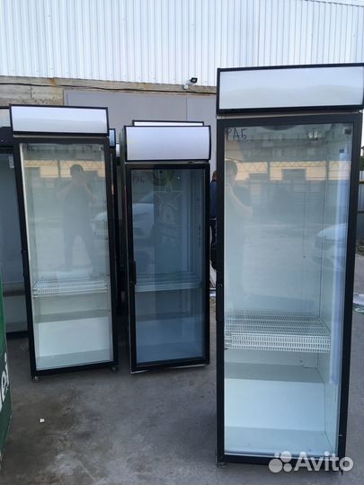 Холодильник витрина для напитков для магазина