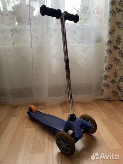 Самокат детский трехколесный