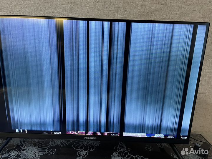 Телевизор SMART tv с вайфаем бу Hisense 32