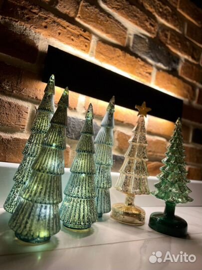 Елочки светящиеся настольные
