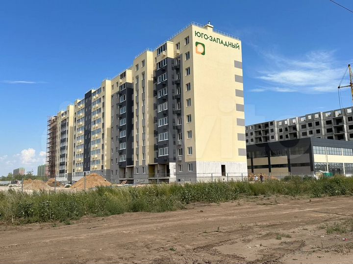 2-к. квартира, 63 м², 1/9 эт.