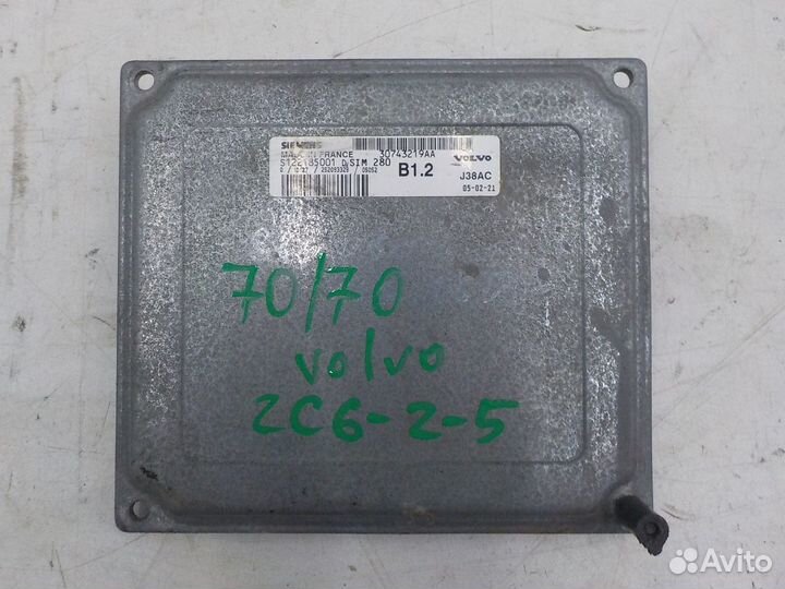 Блок управления двигателем на Volvo S40 8603401