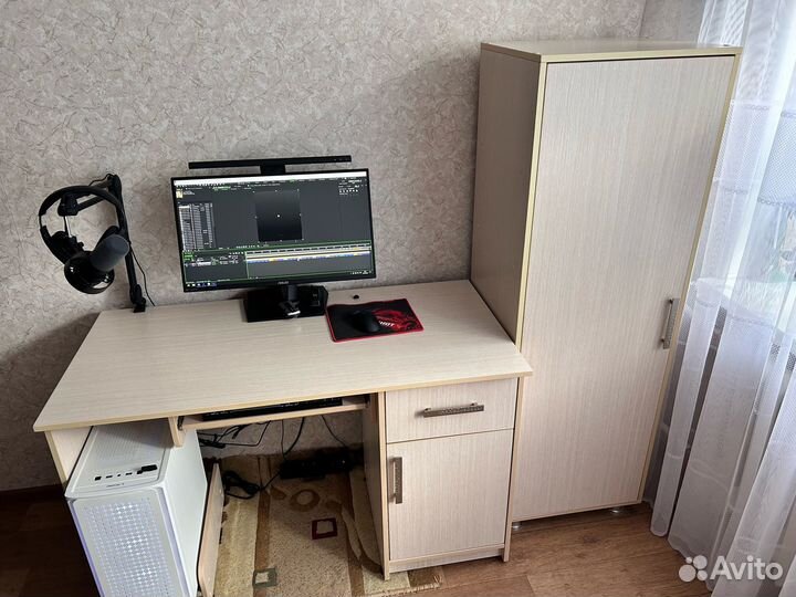Компьютерный стол бу и шкаф бу