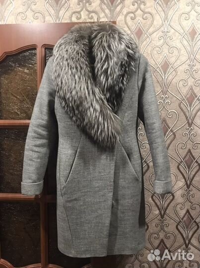 Пальто женское 44 р