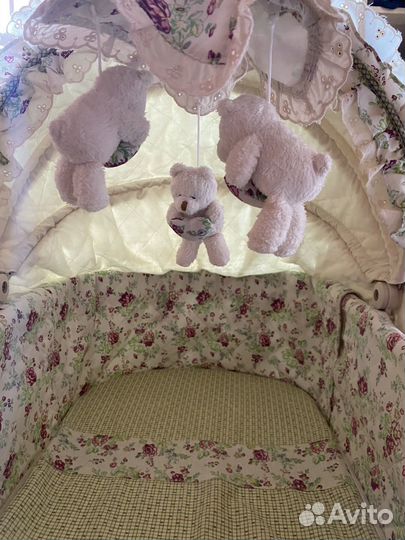 Люлька, колыбель, кроватка для новорожденного