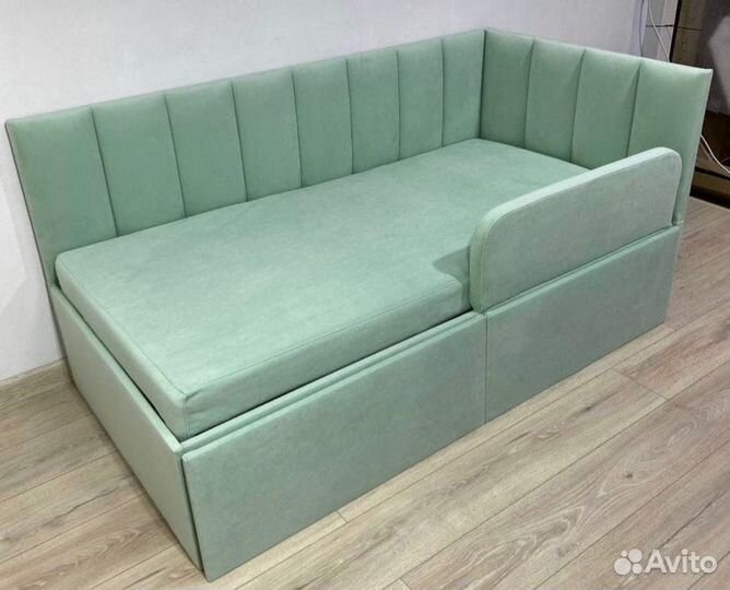Кровать диванчик Аврора новая