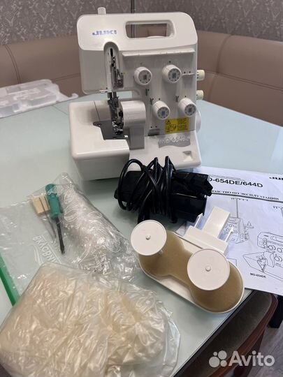 Оверлок juki mo 654de