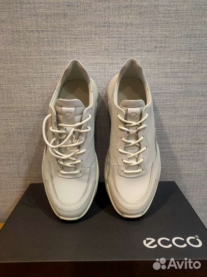 Кроссовки мужские 42 размер новые