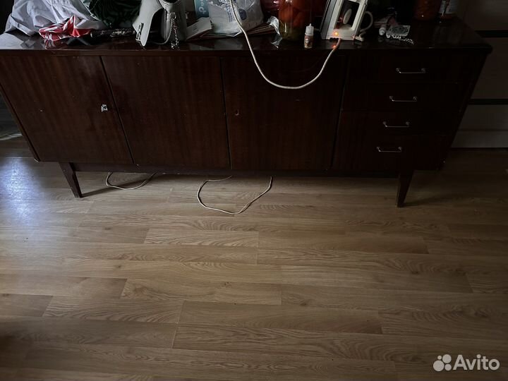 Шкаф