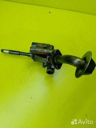 Масляный насос Volkswagen Passat B3 KR 1989