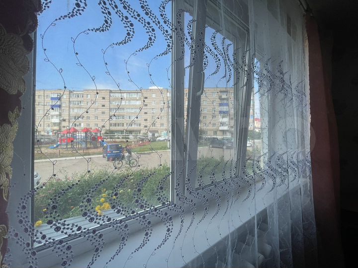 2-к. квартира, 49 м², 1/5 эт.