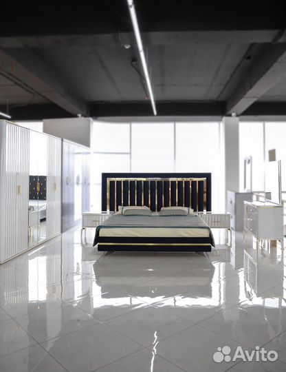 Спальный гарнитур