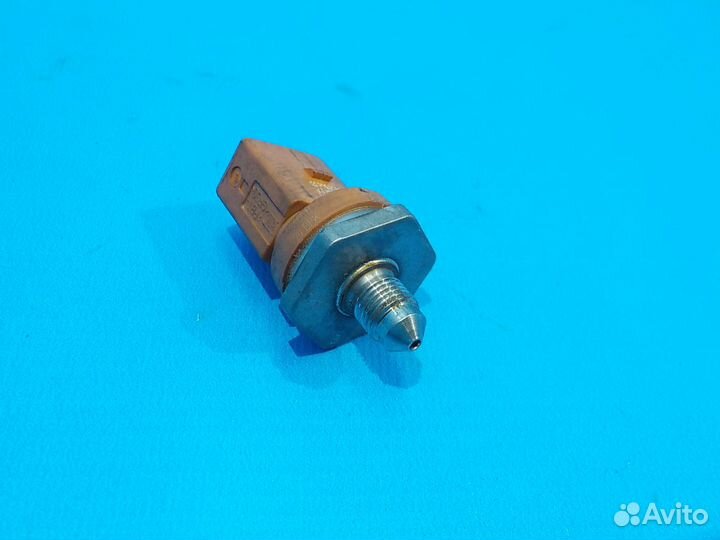 Датчик давления топлива skoda Octavia A5 (1Z) 2004-2013