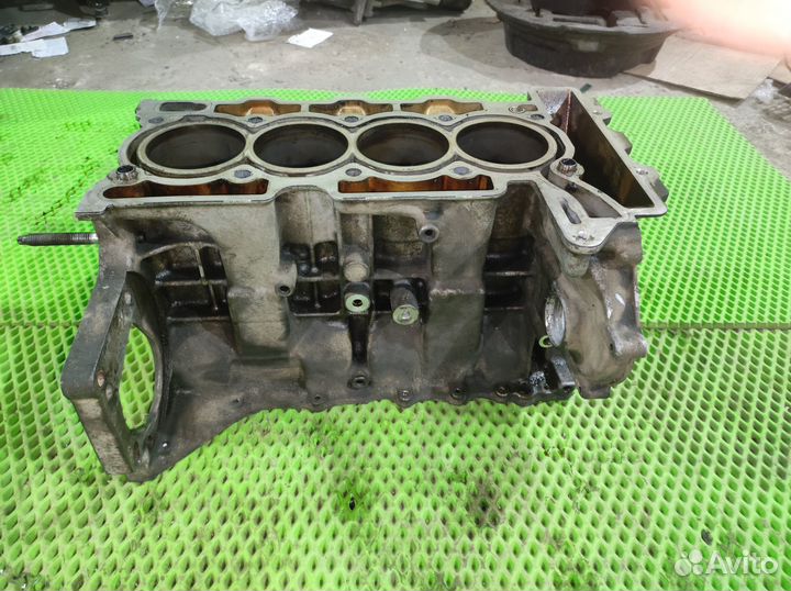 Блок цилиндров Peugeot 308 1.6 EP6