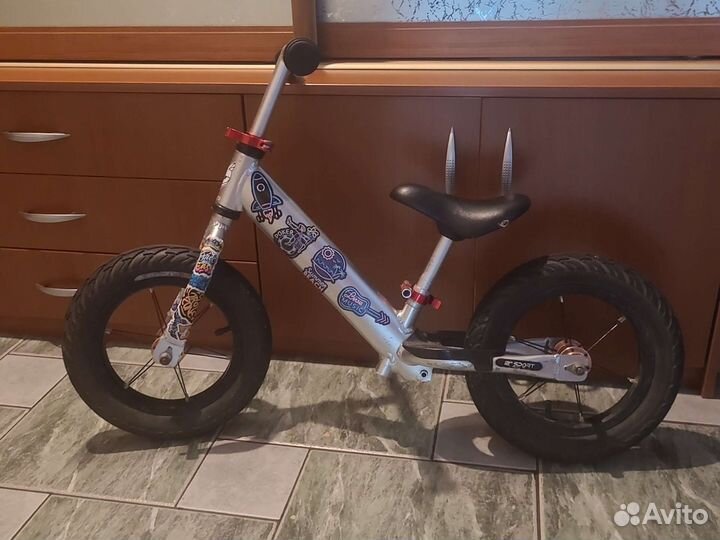 Беговел детский 12 jet cat