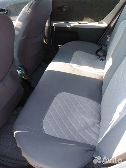 Toyota Vitz, 2010