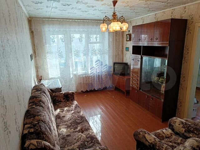 3-к. квартира, 50 м², 2/5 эт.