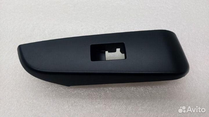 Накладка кнопки управления стеклоподъемником