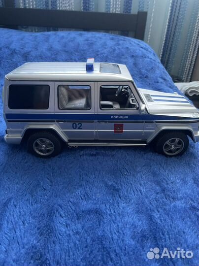 Полицейская машина