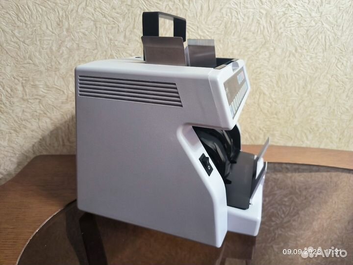 Купюросчетная машинка Magner 35 S