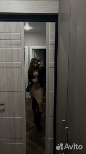 Официант, администратор, продавец-консультант, бар