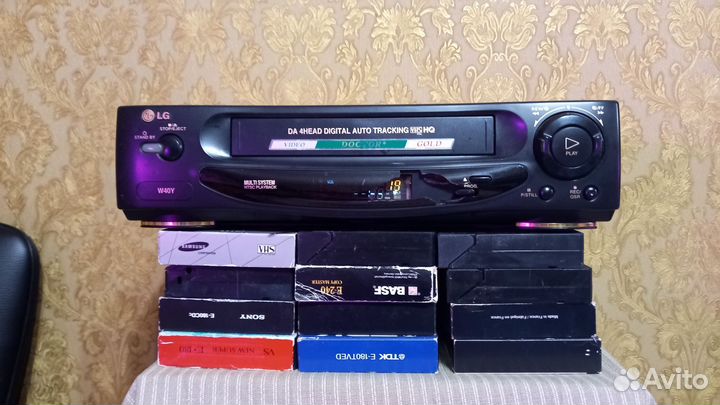Видеомагнитофон LG W40Y