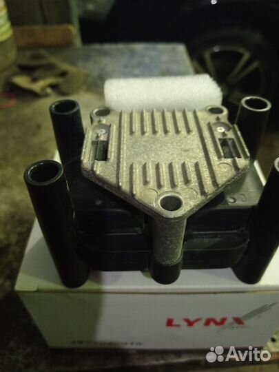 Катушка зажигания Фольксваген Джетта 5 оригинал