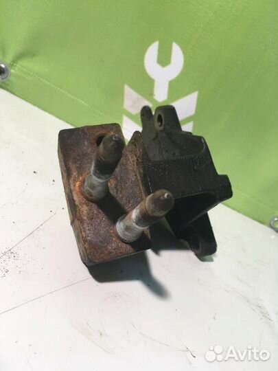 Кронштейн двигателя правый Хендай Элантра 3