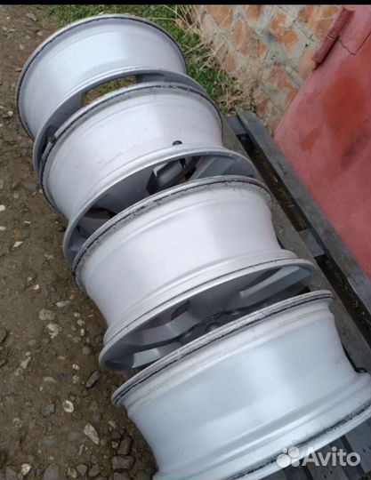 Литые диски r16 на Ларгус