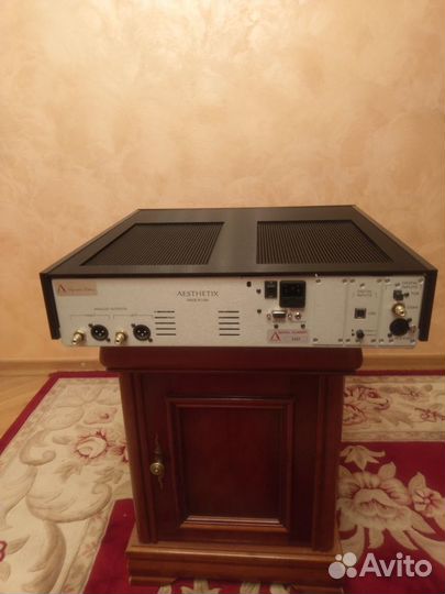 CD проигрыватель Aesthetix Romulus Signature