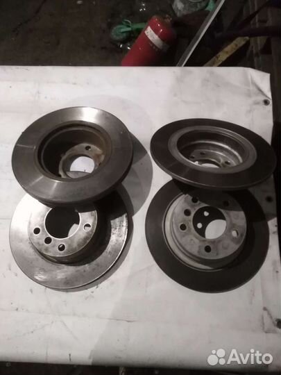 Тормозные диски BMW переднии, изаднии