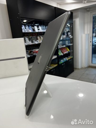 iPad 8 поколения RU/A 32Gb Wifi Черный