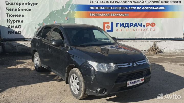 Кнопка стеклоподъемника Mitsubishi Outlander (GF)