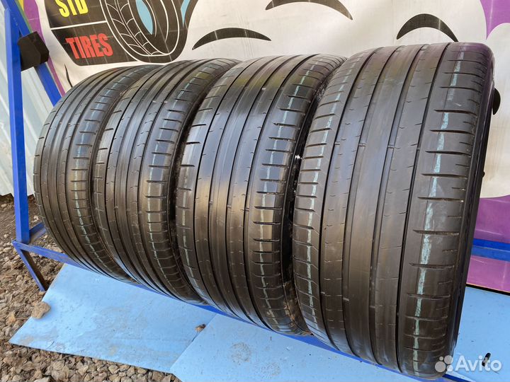 Pirelli P Zero PZ4 255/45 R20 и 285/40 R20