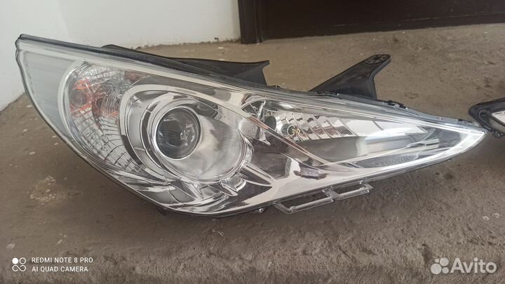 Передние фары на хендай саната 2010 года