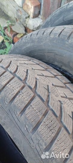 Goodyear UltraGrip Ice 225/60 R17